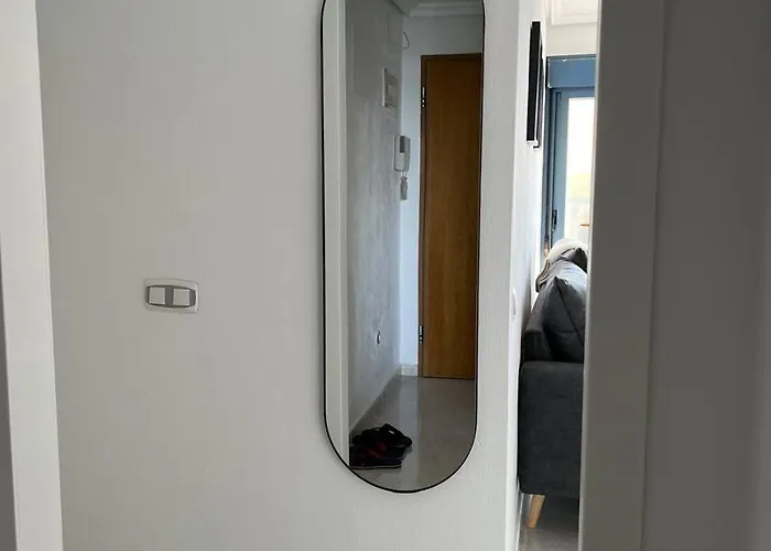 Beautiful Sea View Close To With Pool *